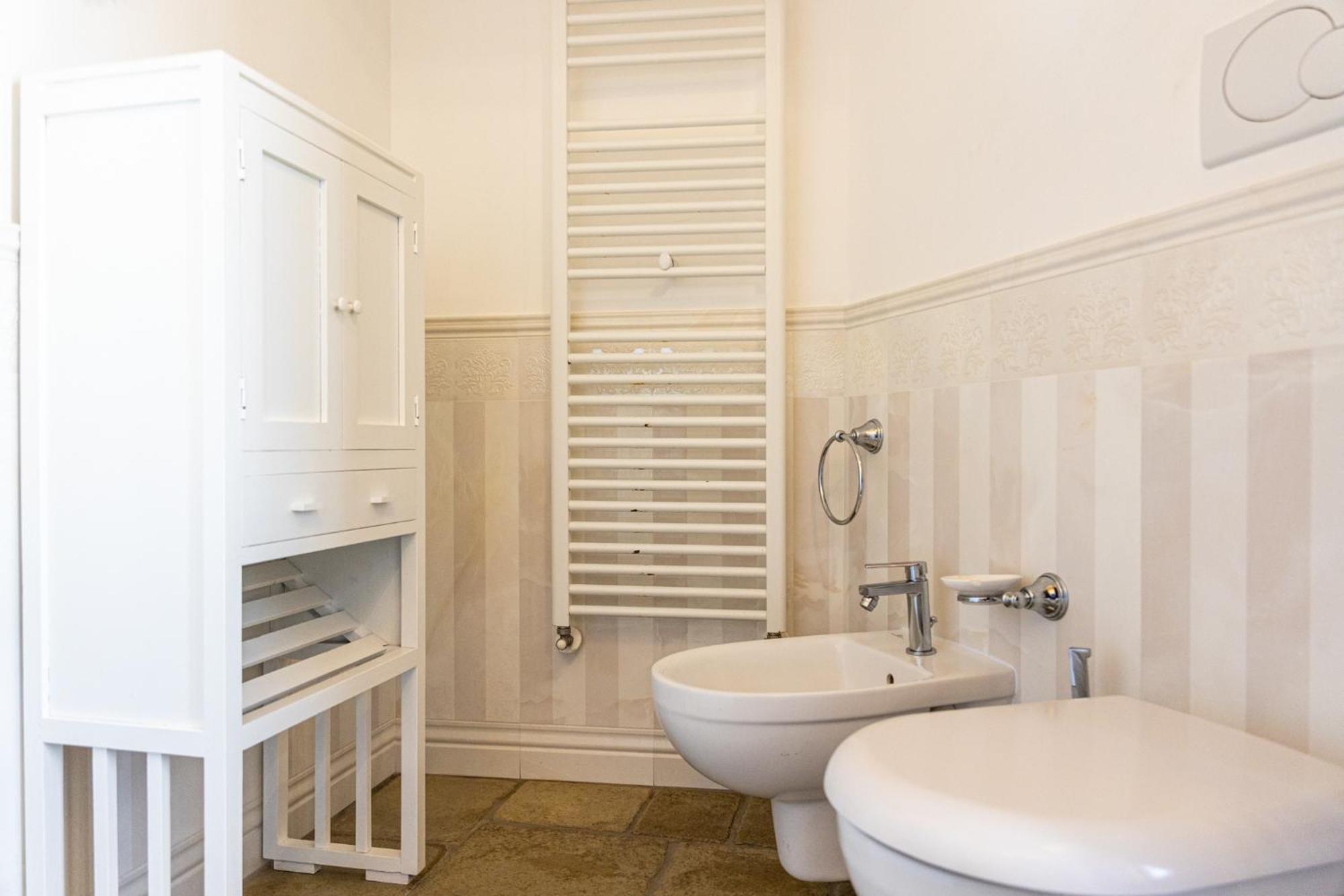 Palazzo Aurora Bed & Breakfast Алецио Екстериор снимка
