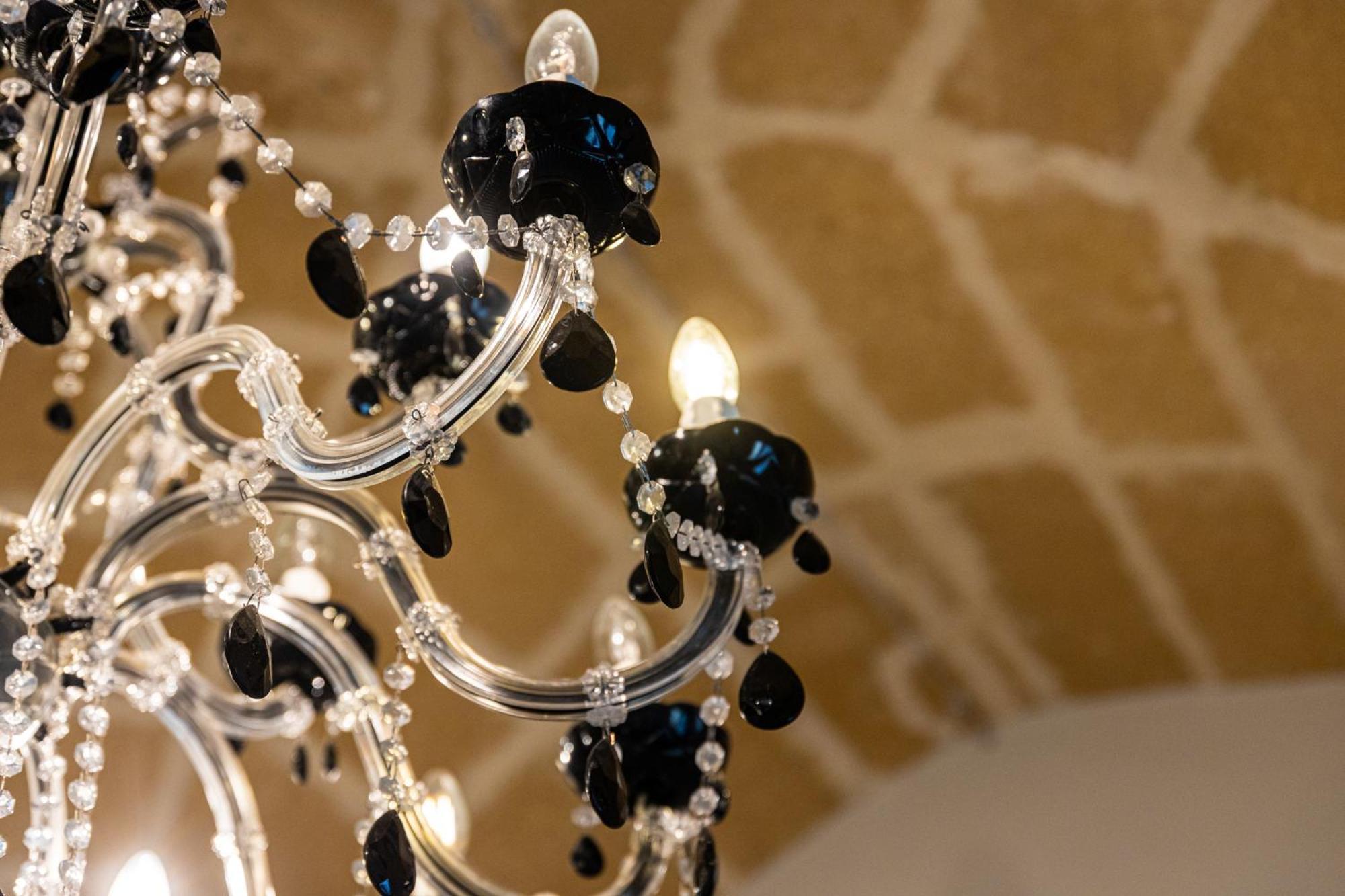 Palazzo Aurora Bed & Breakfast Алецио Екстериор снимка